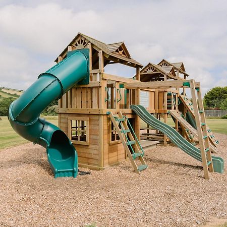 Penrose Lodge, הלסטון מראה חיצוני תמונה